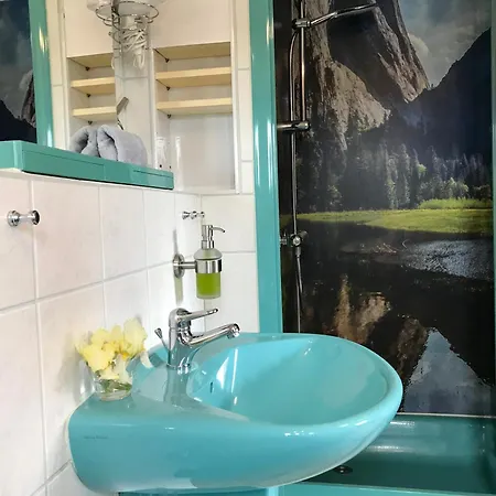 19 Guest house